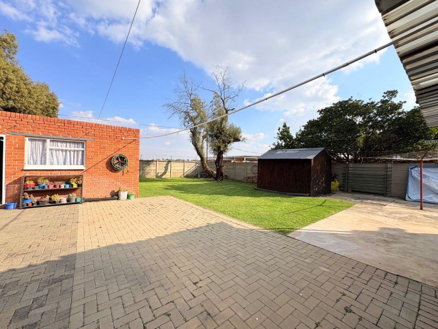 3 Bedroom Property for Sale in Langenhovenpark Free State